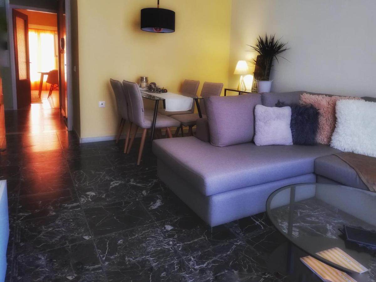 Cosy Retro Apartment Закінф Екстер'єр фото